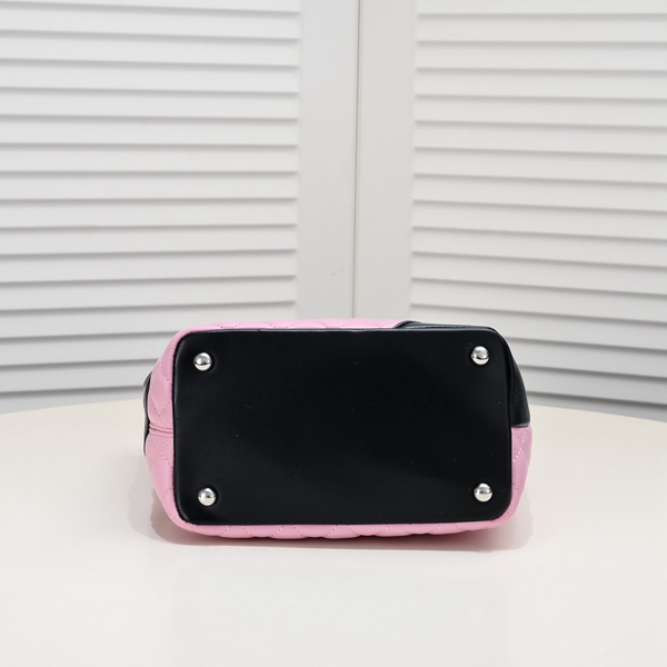 シャネルバッグ内部構造